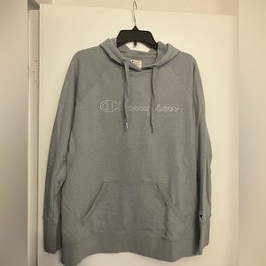 Champion women’s logo hoodie Large
